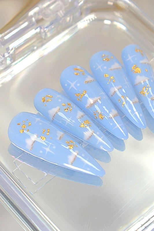 “Cloudy Sky” Press On Nails Set