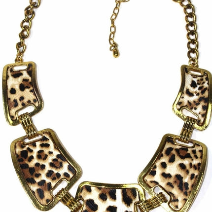 Leopard Design Pendant Necklace Set