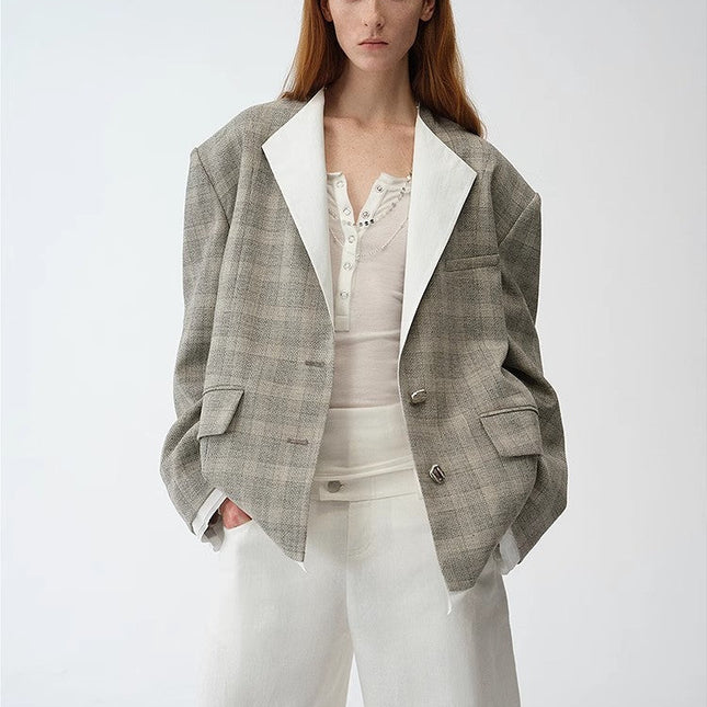 "London Diary"old money style contrasting lapel wool blazer