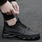 44 / Black