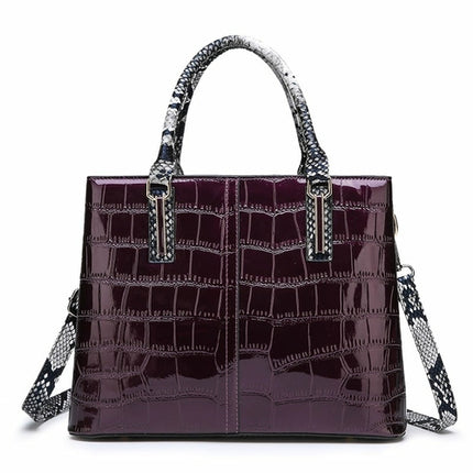 Fashion Female Messenger Bag With Snake Pattern Handle