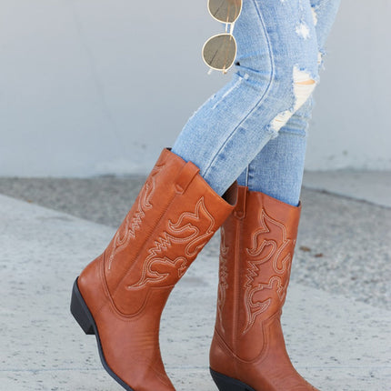 Fortune Dynamic Countryside Lane Mid-Calf Embroidered Cowboy Boots