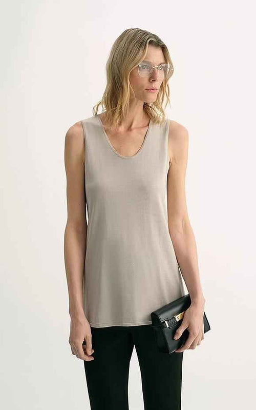 20NM ultra-fine high-quality silk, smooth and elegant U-neck straight