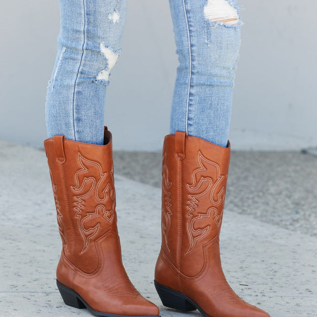 Fortune Dynamic Countryside Lane Mid-Calf Embroidered Cowboy Boots
