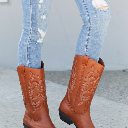 Fortune Dynamic Countryside Lane Mid-Calf Embroidered Cowboy Boots
