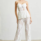 Medium / White