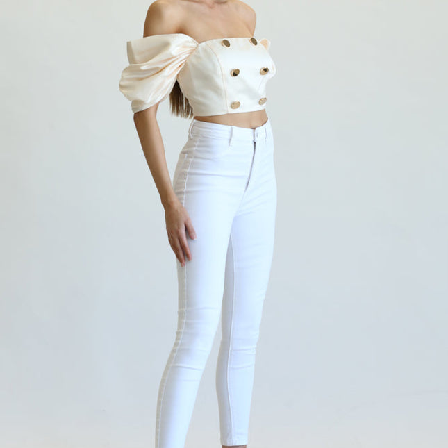 Off the Shoulder Summer Tops – Stylish & Chic for Every Occasion