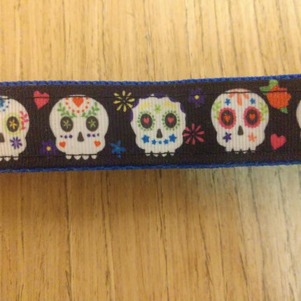 Leash/ Large/ Blue and Black Sugar Skulls