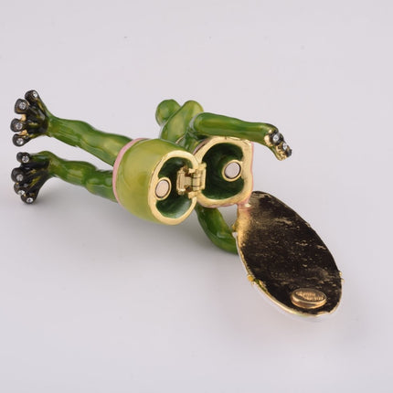 Frog Holding a Surfboard