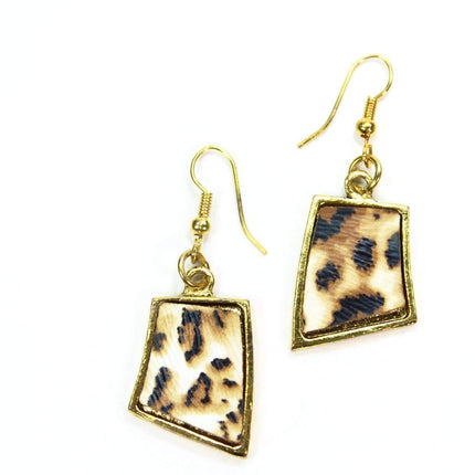 Leopard Design Pendant Necklace Set