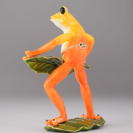 Frog Playing on Keyboards