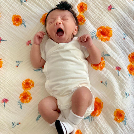 ORGANIC SWADDLE - MARIGOLD