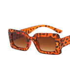 As shown in the figu / Orange/Brown