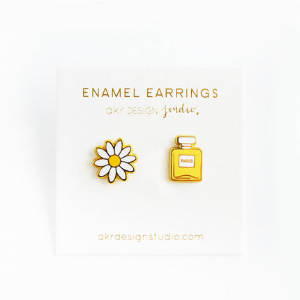 Daisy & Perfume Earrnigs