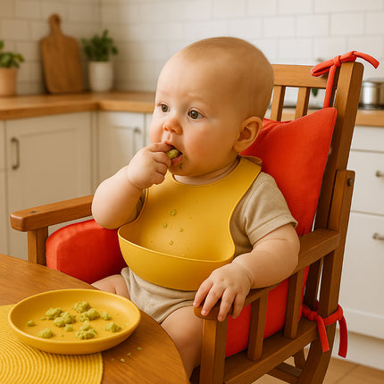 Cushion High Chair in Organic Cotton - Strawberry