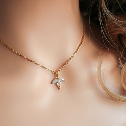 24 Karats CZ Dainty Flower Petals Pendant Necklace