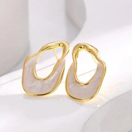 Asymmetric Plaid Enamel Gold Tone Women Modern Stylish Jewelry