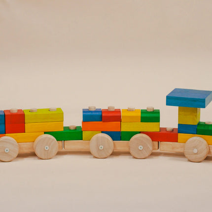QToys Australia (USA) Stack & Pull Train