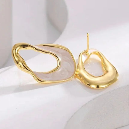 Asymmetric Plaid Enamel Gold Tone Women Modern Stylish Jewelry