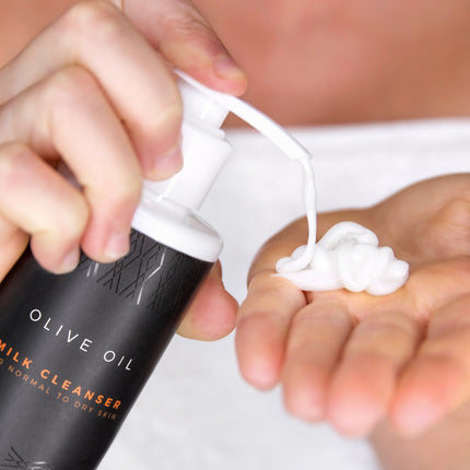 Calithea Natural, Organic Olive Oil Milk Cleanser