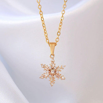 24 Karats Snowflake Necklace