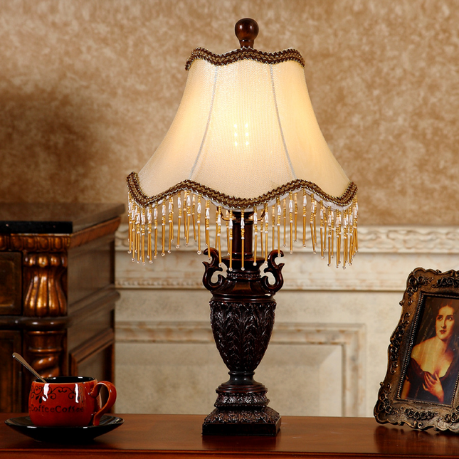 HeritageGlow™ Vintage Resin Table Lamp