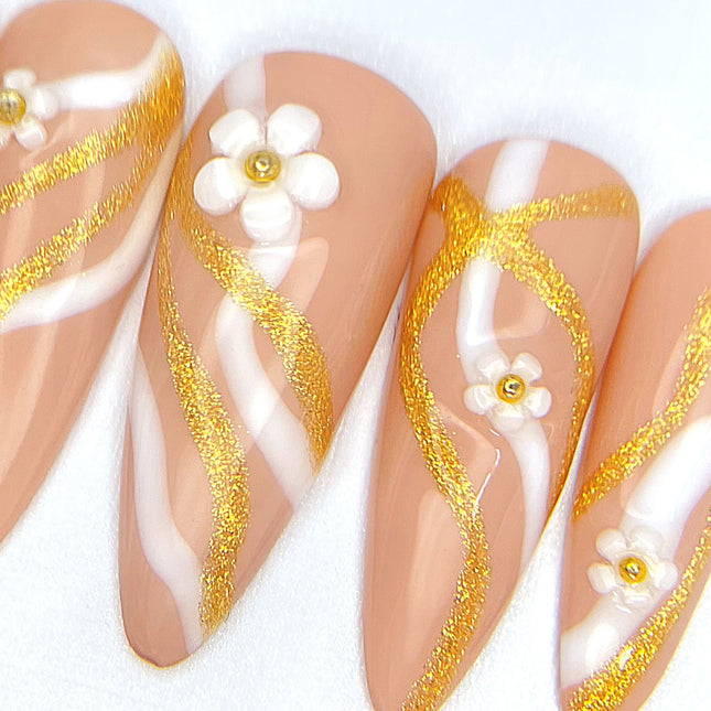 “Daisy Bloom” 3D Flowers Press On Nails Set