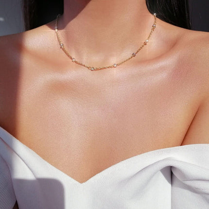 18 Karats Chrome Glass Crystals Chain Choker