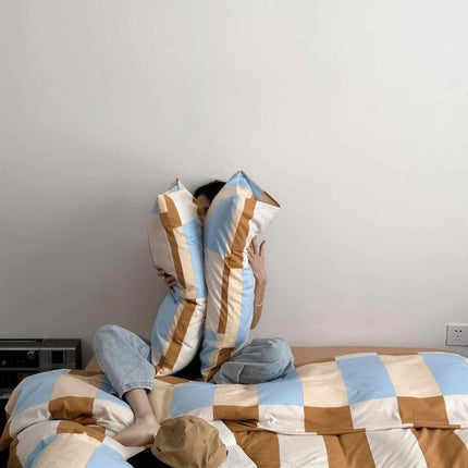 Dopamine Checker Queen Duvet Cover Set With Pillowcases & Fitted Sheet