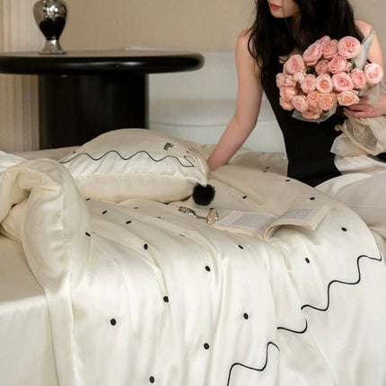Elegant Retro Silky Smooth Cooling Tencel Lyocell Queen Size Duvet