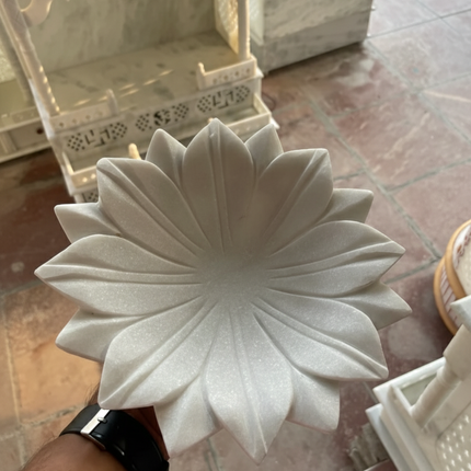 Marble Lotus Bowl – Hand-Carved White Stone Decor