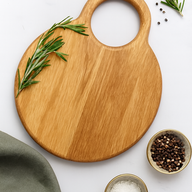 Round Wooden Cutting Board with Handle