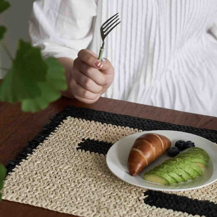 Handmade Retro Nordic Woven Reed Placemat Set of 4 Pcs for Elegant