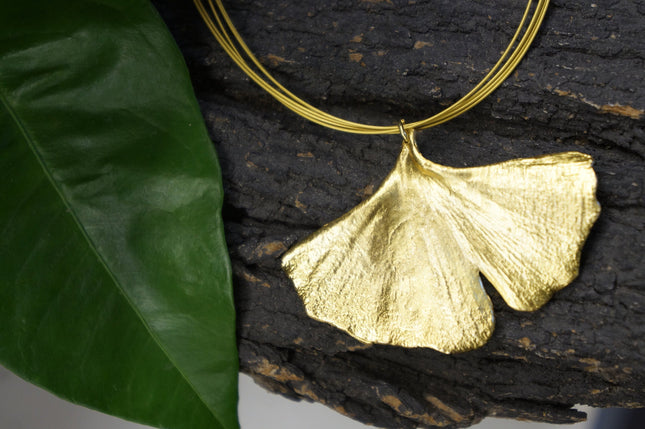 Ginkgo Biloba Necklace – Gold Dipped Real Leaf Pendant | Nature