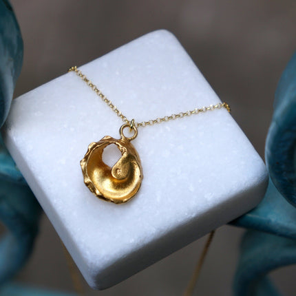 Solid Gold Sea Shell Pendant - 14K Gold Necklace for Women | Handmade
