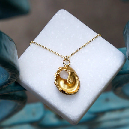 Solid Gold Sea Shell Pendant - 14K Gold Necklace for Women | Handmade