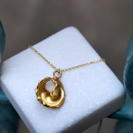 Solid Gold Sea Shell Pendant - 14K Gold Necklace for Women | Handmade