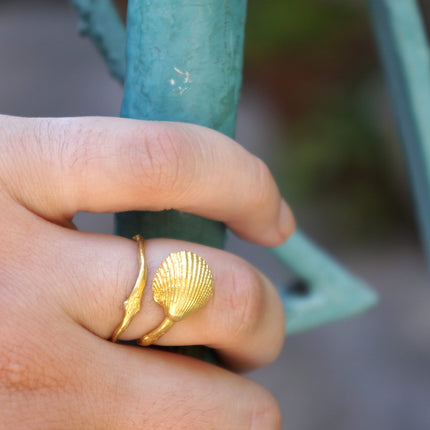 Solid Gold Shell Ring – Adjustable Real Sea Shell & Twig Design Gold