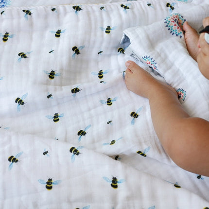 ORGANIC SNUG BLANKET - BEES