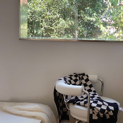 Premium Checkered Bath Towel - Long-Staple Cotton for Ultimate