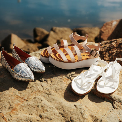 Women's Flat Socialite Silver Snake Skin