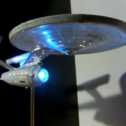 Star Trek USS Enterprise Refit 1:350 Model Lighting and Sound Effects