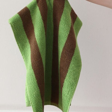 Ultra Soft Absorbent Retro Stripe Bath Towel - 100% Organic Premium