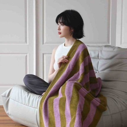Ultra Soft Absorbent Retro Stripe Bath Towel - 100% Organic Premium