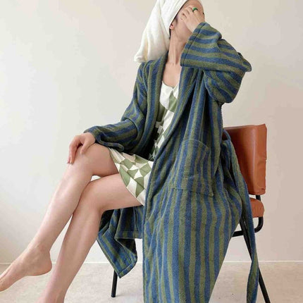 Ultra Soft Retro Stripe Bathrobe - 100% Organic Long-stapled Cotton