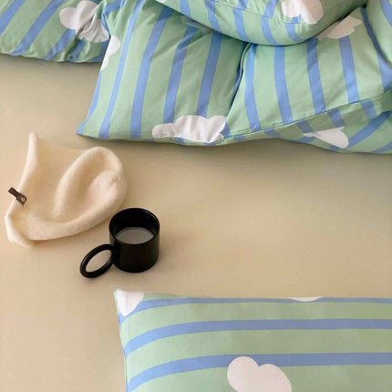 Whimsical Cute Cloud Stripe Queen Size Cotton Duvet Cover Set With Pil