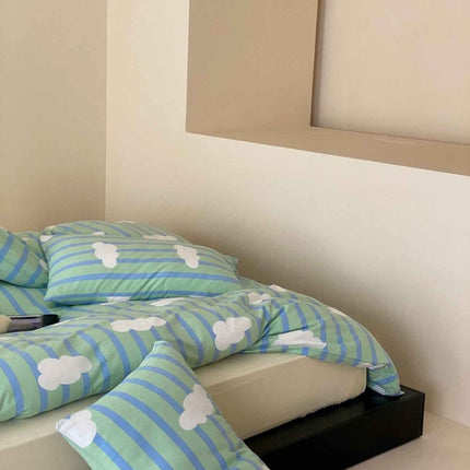Whimsical Cute Cloud Stripe Queen Size Cotton Duvet Cover Set With Pil