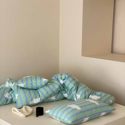 Whimsical Cute Cloud Stripe Queen Size Cotton Duvet Cover Set With Pil