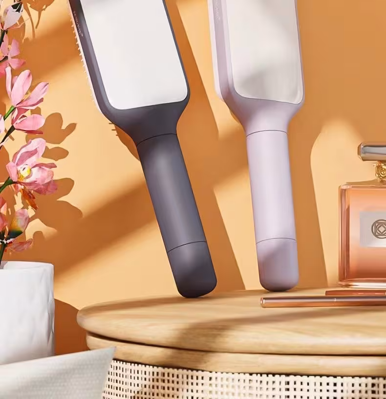 4 In 1 Self Cleaning Hair Brush New Self-Cleaning Anti-Static Massage Comb Scalable Rotate Lifting Self Cleaning Hairbrush