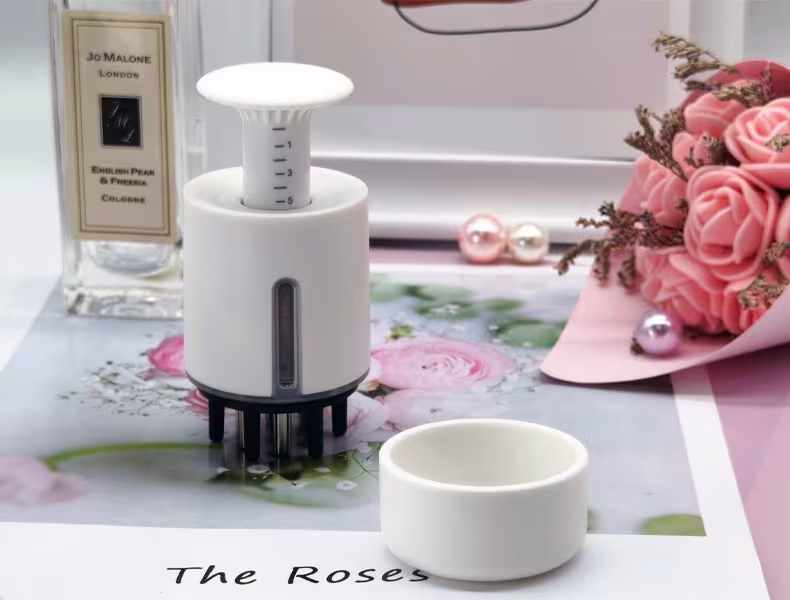 Mini-portable Lotion Paste Scalp Medicine Supplying Device